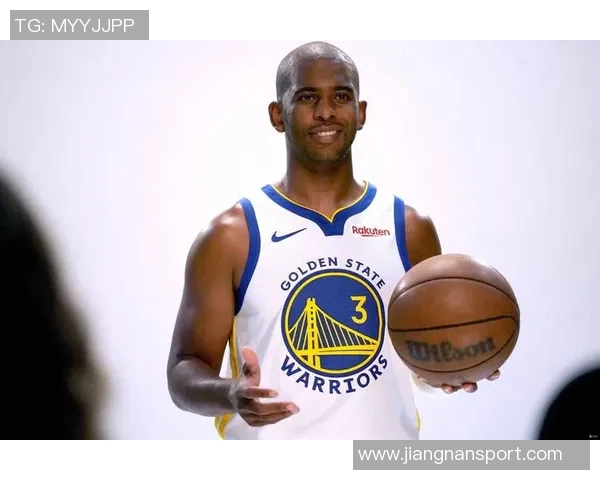 保罗半场表现稳健7分钟内贡献2助攻1抢断正负值高达7